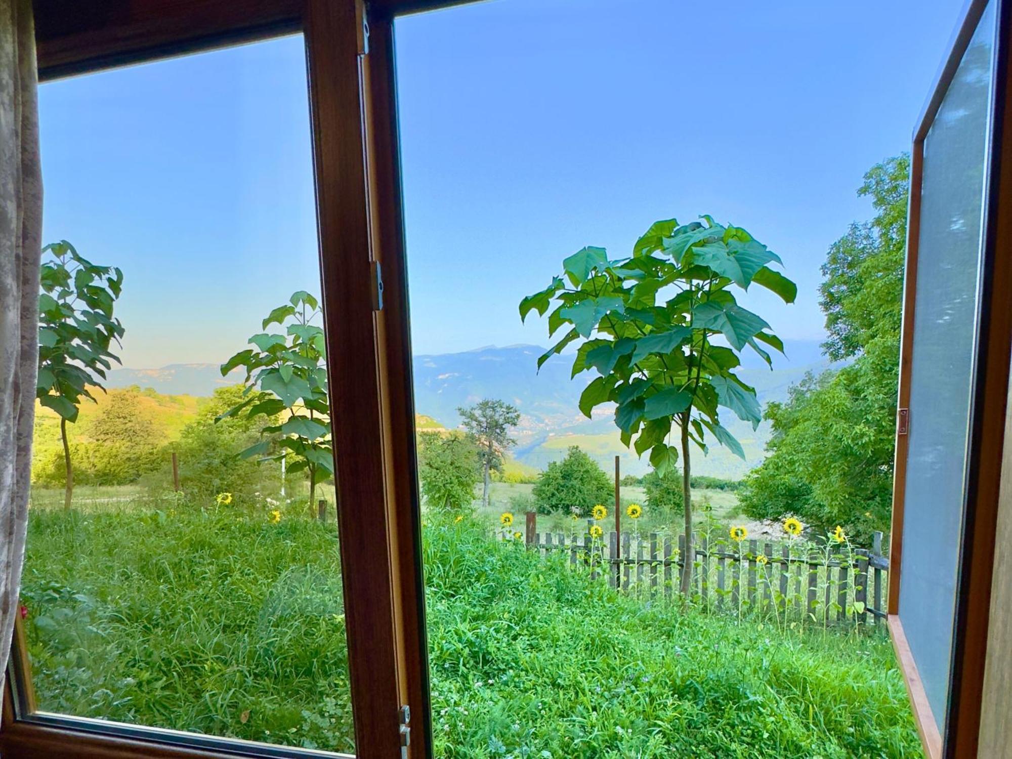 Kanach Tun Boutique Hotel Yenokavan Bilik gambar